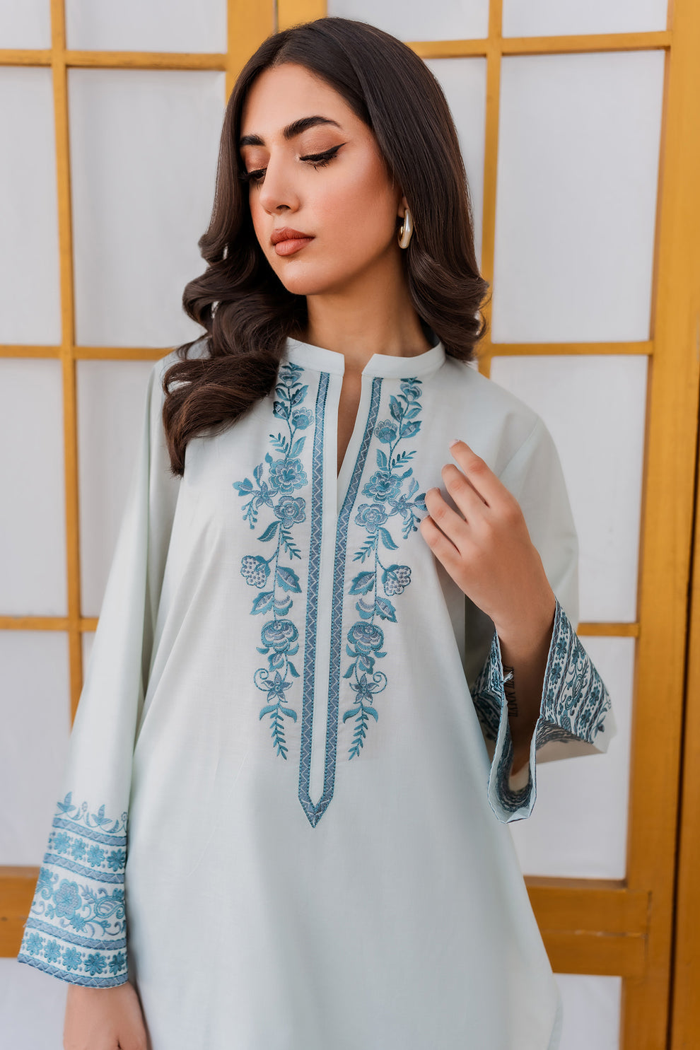 Serene Embroidered 2-Piece